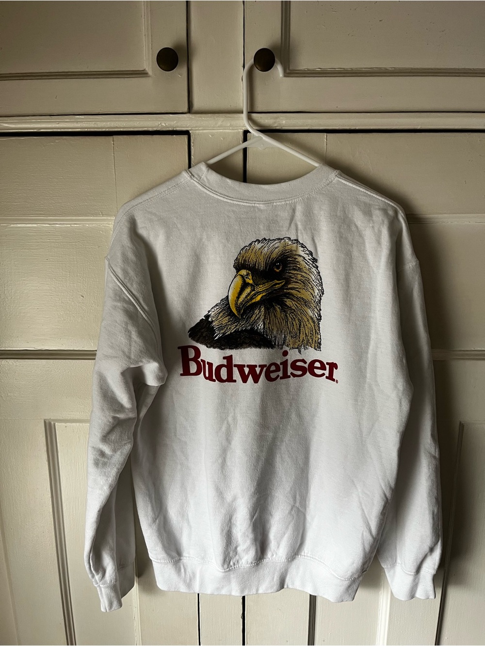 Budweiser - White Crewneck Sweatshirt with Eagle Graphic - Size M